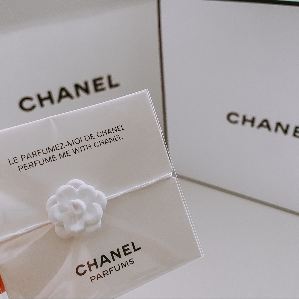 CHANEL camellia flower diffuser bracelet NEW